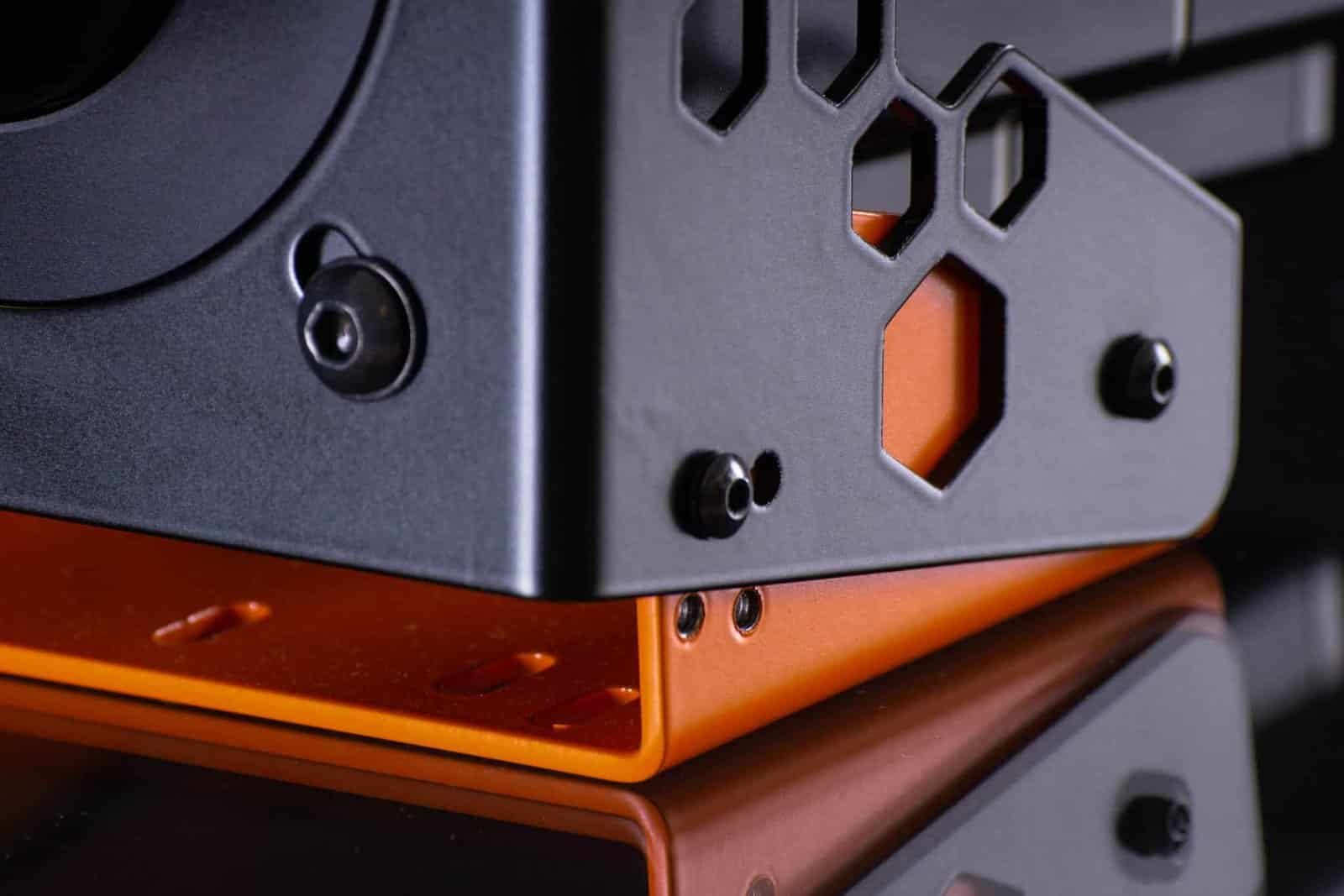 Simucube'i teljevahe kinnitus