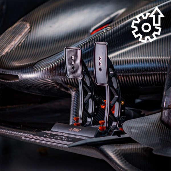 Asetek La Prima™ Sim Racing pedaalid pidurile ja gaasile