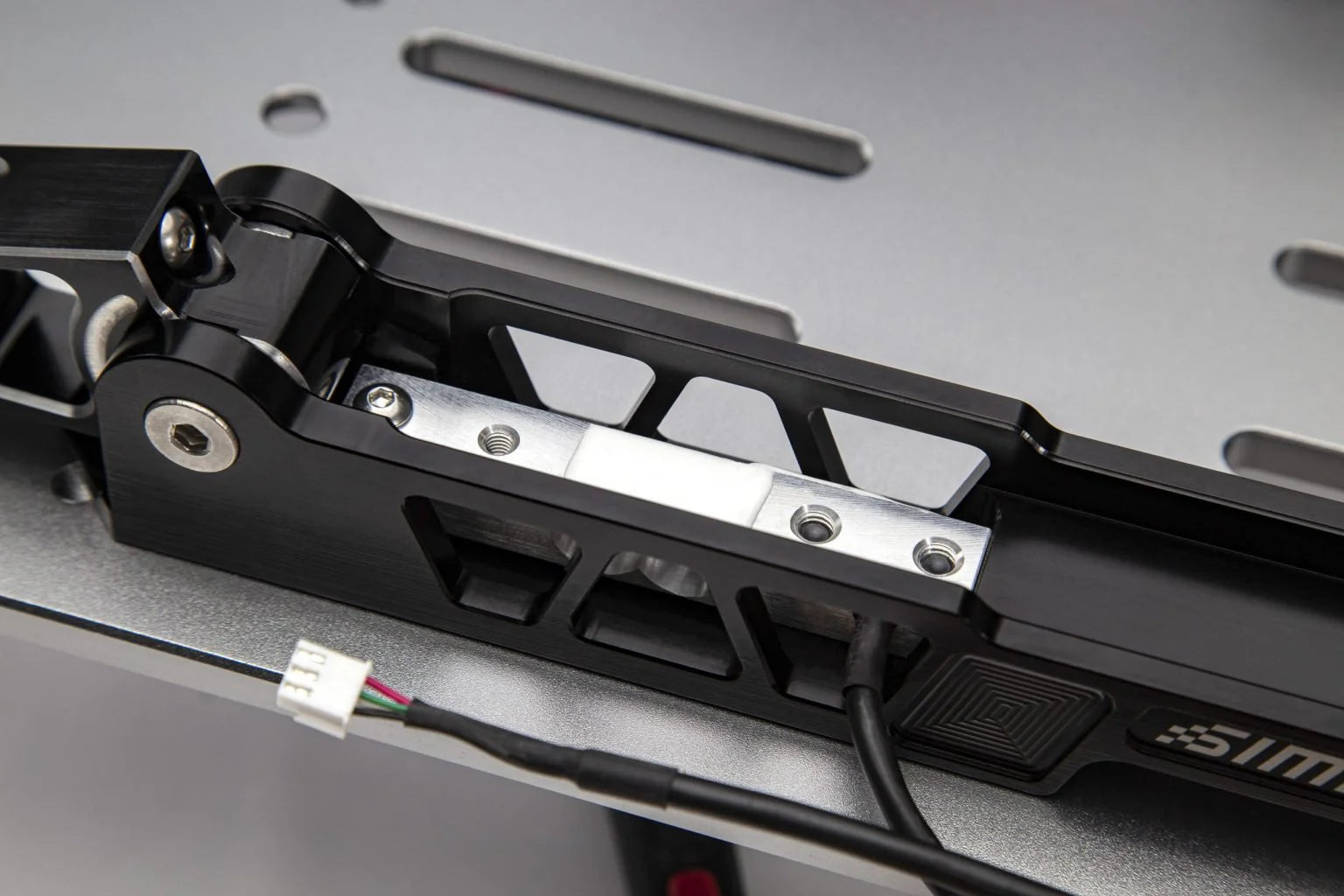 Simagic P2000 topeltpedaalid