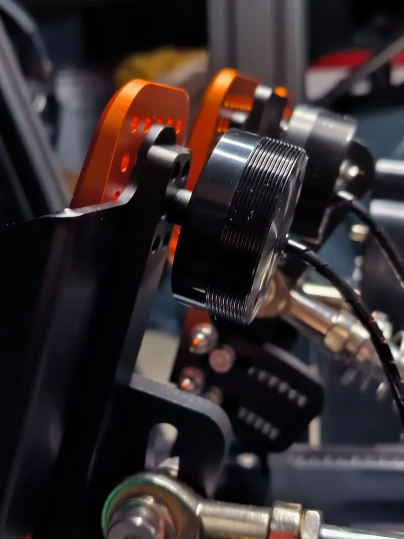 SRP® GT-R V5 Pneumatic Pedals - Image 13